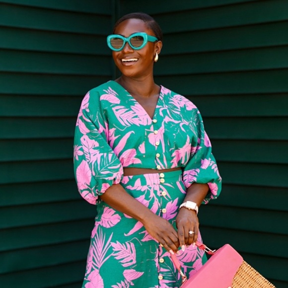 Maison d’Amélie - Puff Sleeve Linen Blend Blouse - Green Pink Leaf - Picture 1 of 11